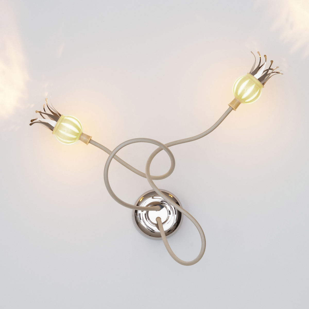 serien.lighting Poppy Wall / Ceiling 2 Wand- / DeckenleuchteSchirme: Keramik, Arme: beige