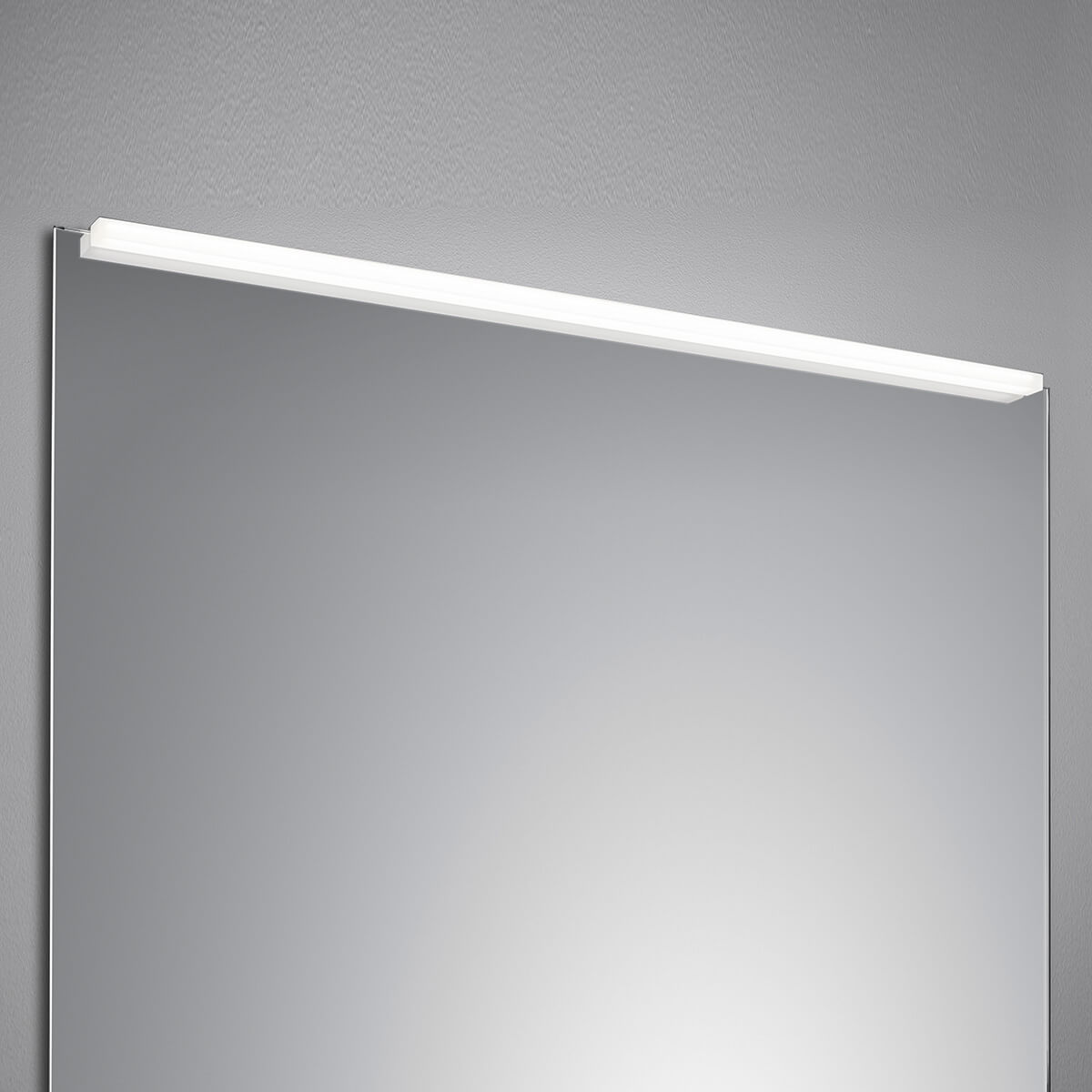 Helestra Onta LED SpiegelleuchteLänge: 120 cm, Chrom / Acrylglas satiniert