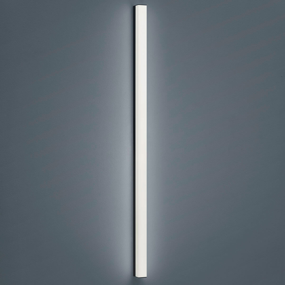 Helestra Lado LED Wand- / Spiegelleuchte, schwarz mattLänge: 120 cm