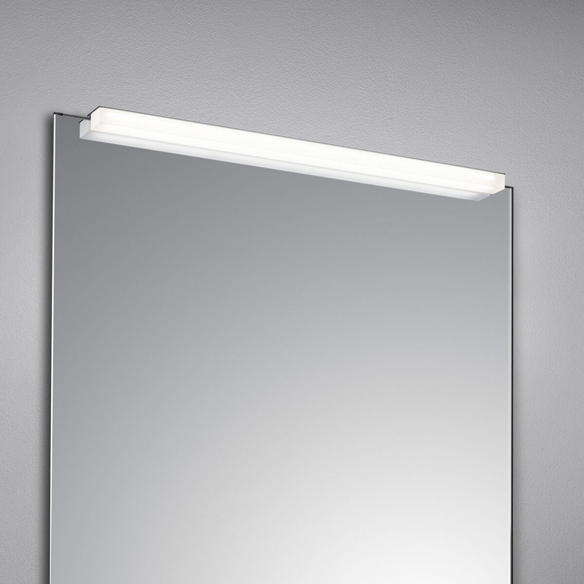 Helestra Onta LED SpiegelleuchteLänge: 60 cm, Chrom / Acrylglas satiniert